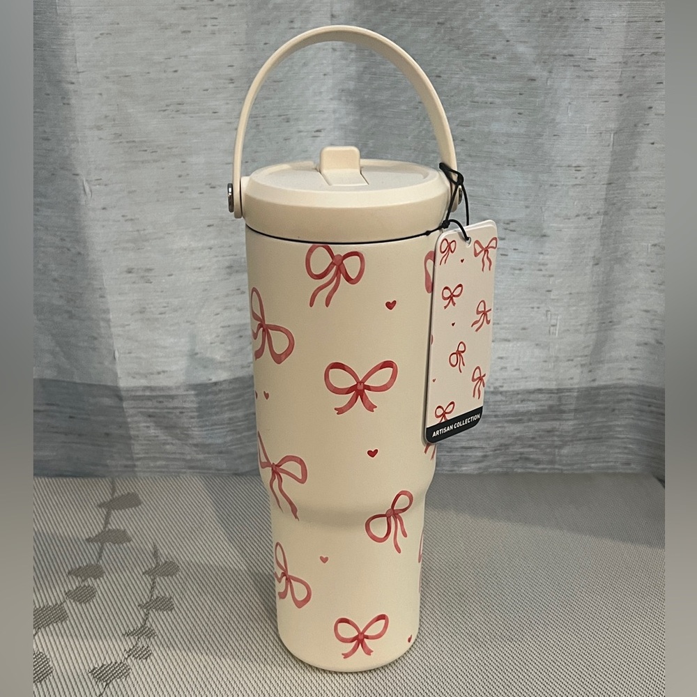 Pink Bow 🎀 with Hearts Hydrapeak Tumbler With Handle NWT